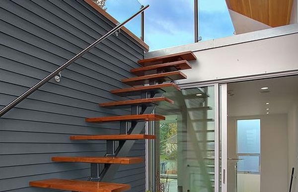 outdoor-straight-staircase-for-small-space