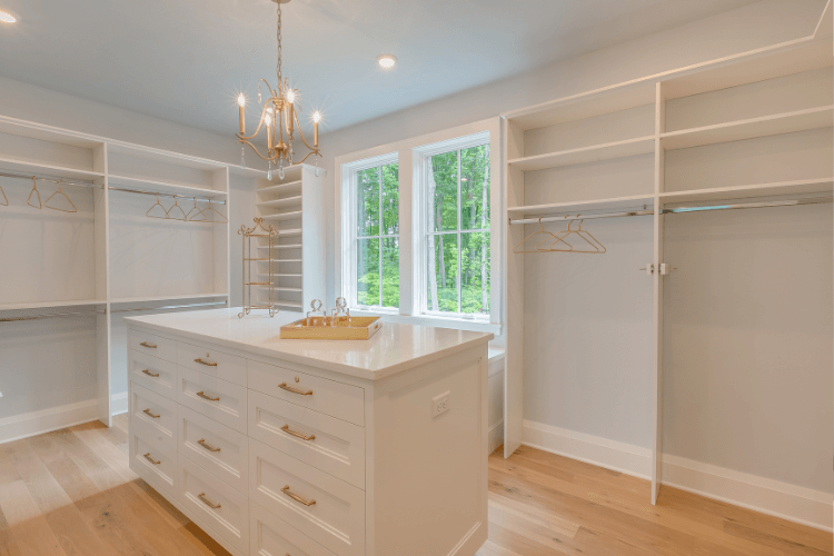 Closet Without Doors Are They A Good Choice